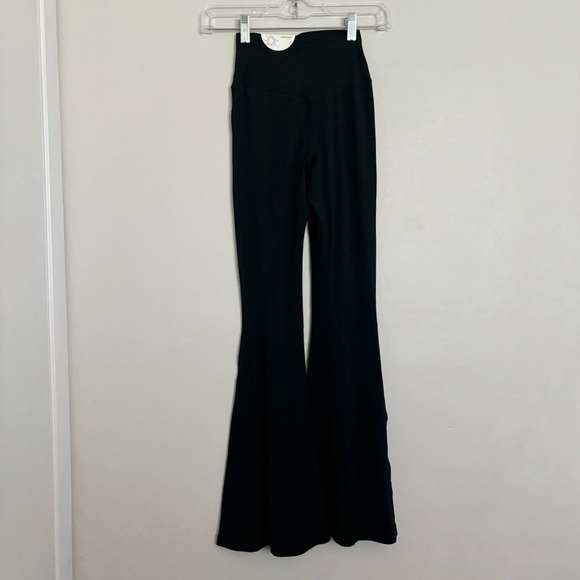 OFFLINE By Aerie Real Me High Waisted Crossover Rib Super Flare Legging S Short - Picture 6 of 16